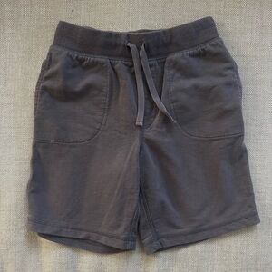 Primary kids gym short. 6-7